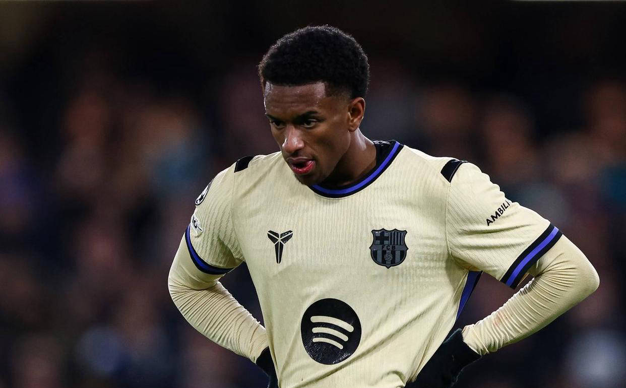 巴萨惨败切尔西！弗里克怒气冲天，更衣室内严厉批评暴露球队深层问题